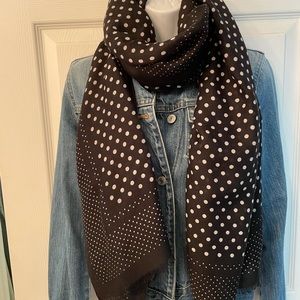 Banana Republic- Black & White polka dot scarf